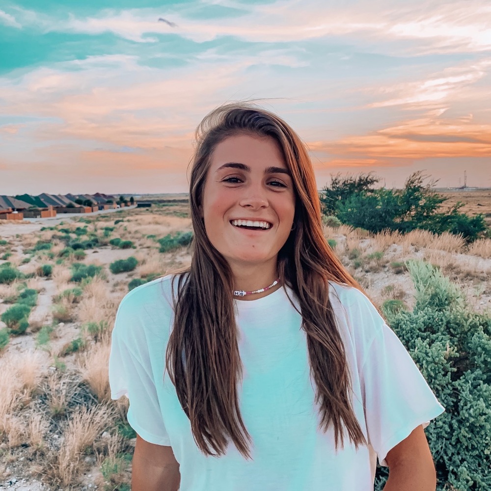 Meet your Posher, Kayla